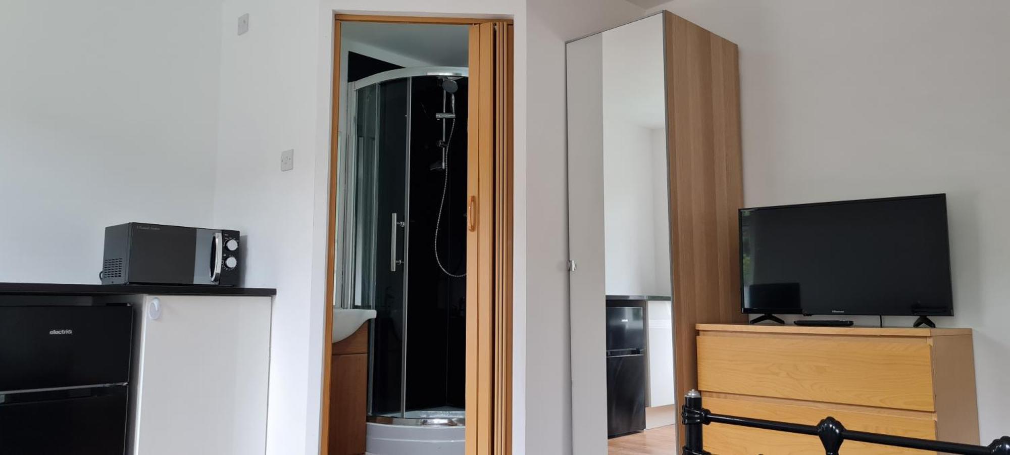 Luton, Lu3 Double Ensuite Room Лутон Экстерьер фото