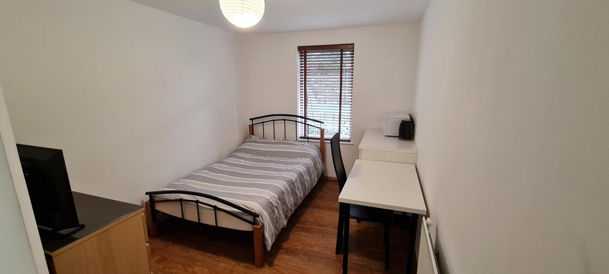 Luton, Lu3 Double Ensuite Room Лутон Номер фото